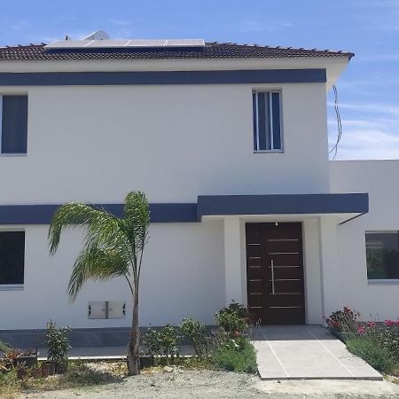 Kiti Village Villa, Cyprus, Salt-Water Pool, 6 Bedrooms, Larnaca エクステリア 写真
