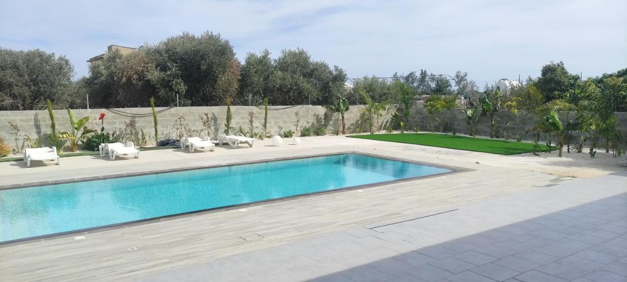 Kiti Village Villa, Cyprus, Salt-Water Pool, 6 Bedrooms, Larnaca エクステリア 写真