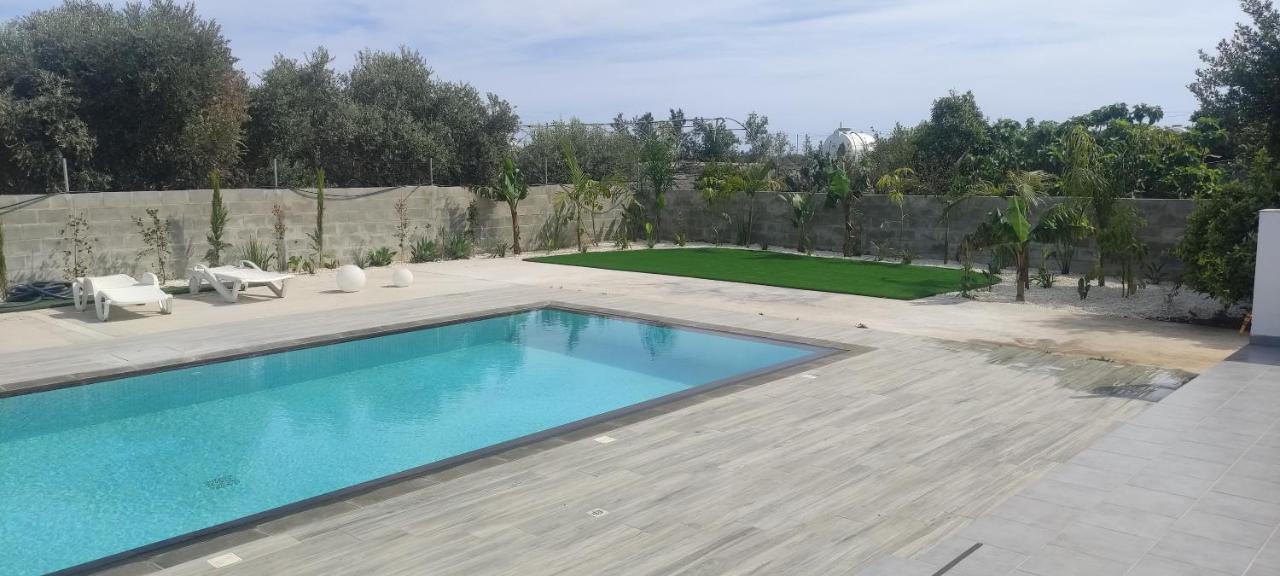 Kiti Village Villa, Cyprus, Salt-Water Pool, 6 Bedrooms, Larnaca エクステリア 写真